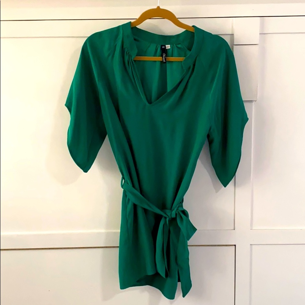 Green Viereck Tunic silk top